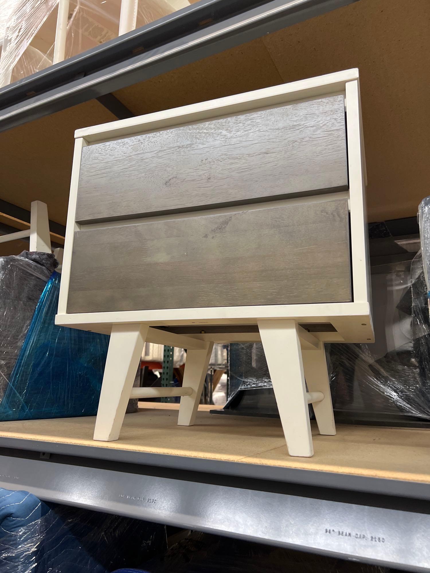 Pair Of White And Brown Nightstands: Pair Of White And Brown Nightstands This will be a two (2) day sale Wed & Thr Jan 18th & 19th. Online only. Online only.All items sold as is where is. There are No guarantees to functionality, conditi