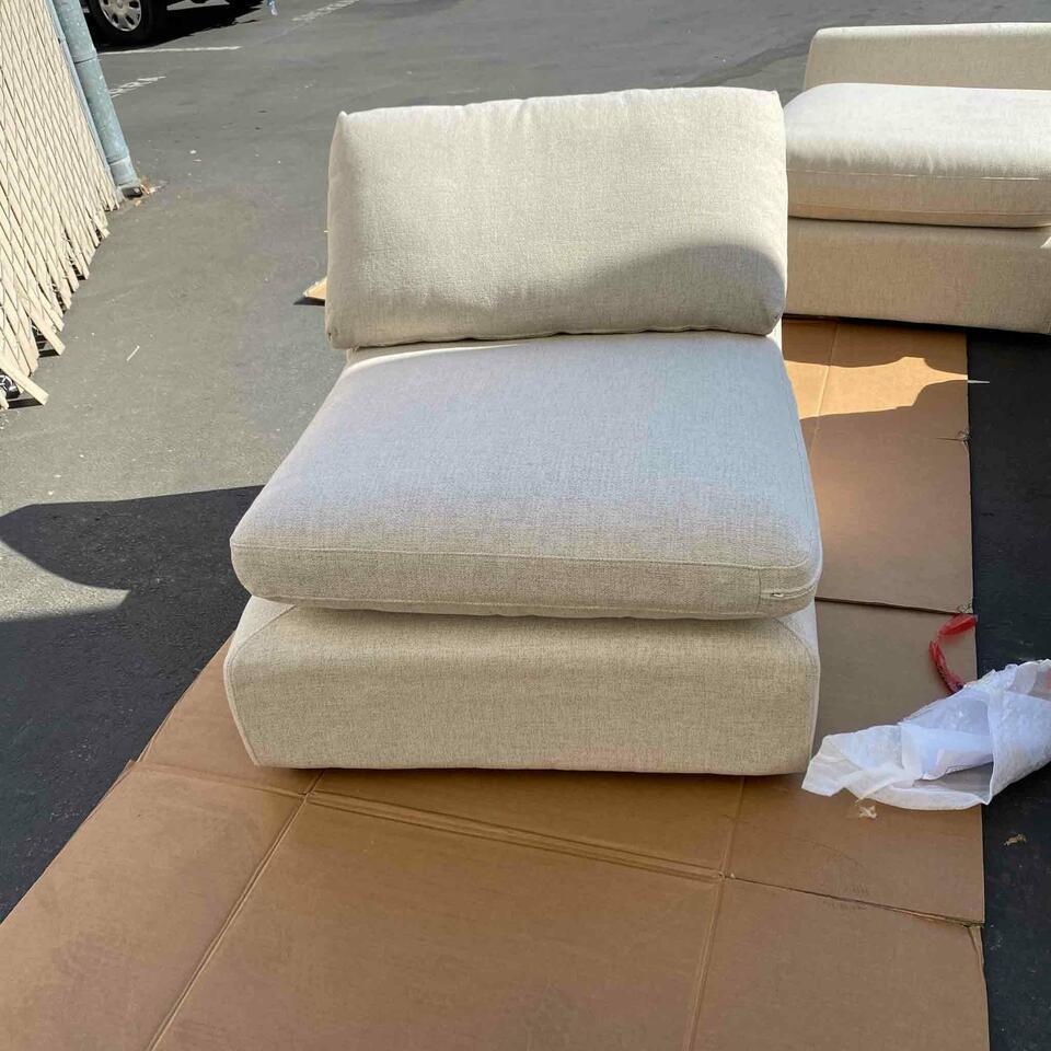 Diamond Sofa BeigeArcadia Sectional, Center And Corner Piece (1 of 5)