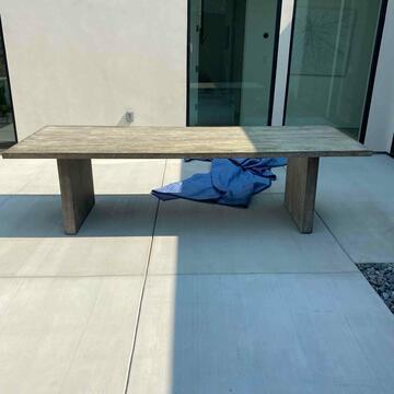 Wood Dining Table: Wood Dining Table This will be a two (2) day sale Wed & Thr Jan 18th & 19th. Online only. Online only.All items sold as is where is. There are No guarantees to functionality, condition, or fitness for
