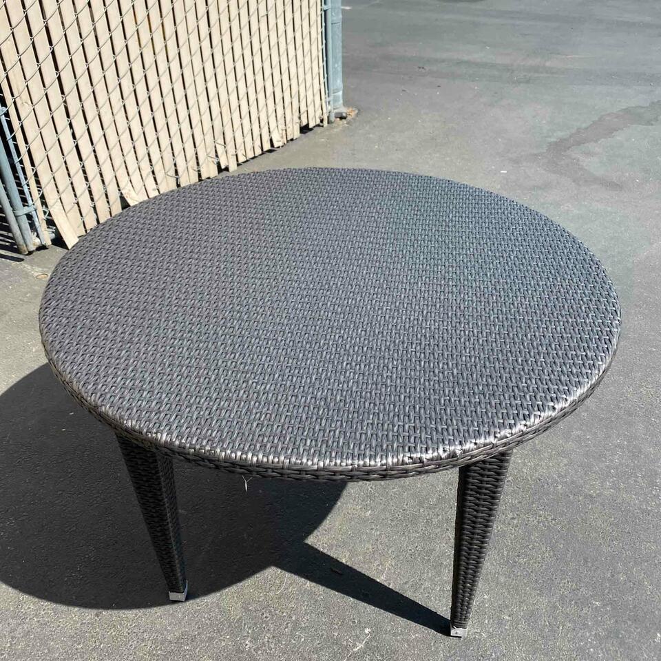 Outdoor Dining Set, Table & 4 Chairs (1 of 4)