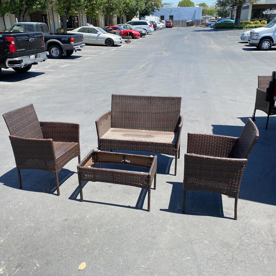 Leonardo Brown 4 Piece Patio Set (1 of 3)