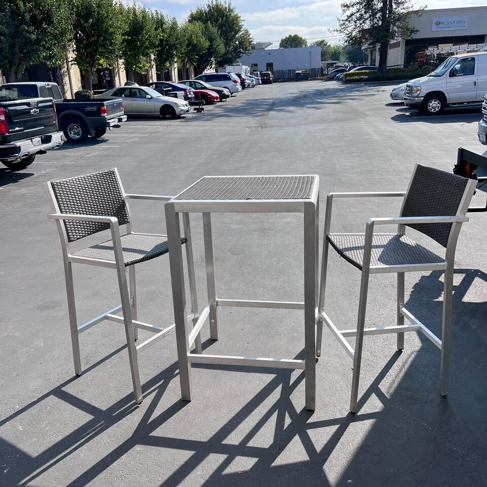 Outdoor High Top Table & Chairs (1 of 3)