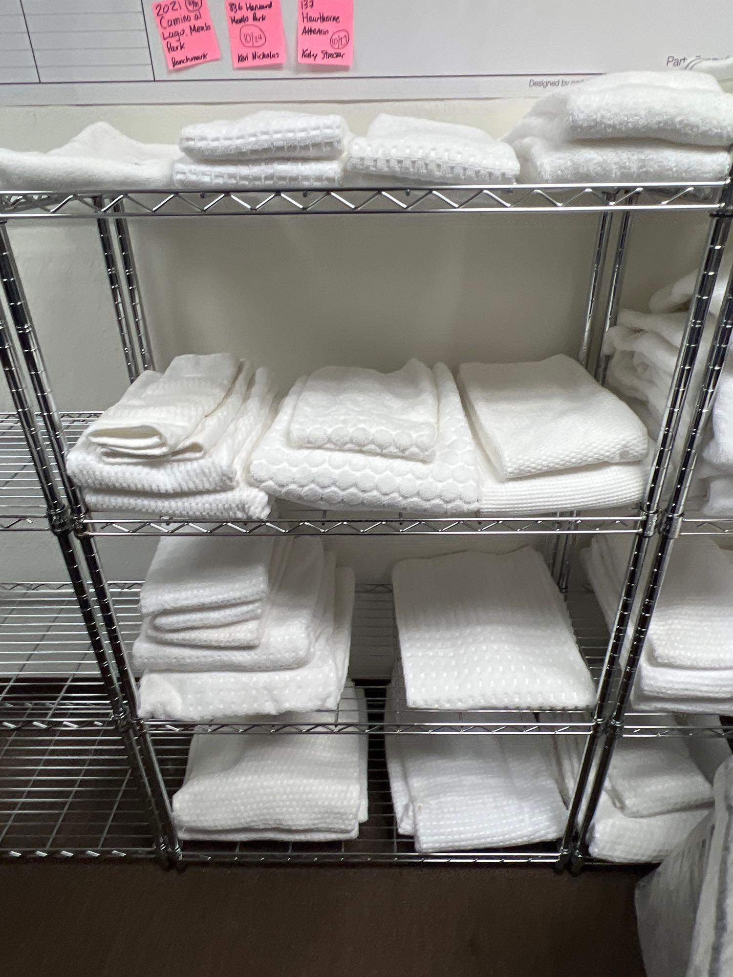 Lot White Towels & Hand Towels: Lot White Towels & Hand Towels This will be a two (2) day sale Wed & Thr Jan 18th & 19th. Online only. Online only.All items sold as is where is. There are No guarantees to functionality, condition, o