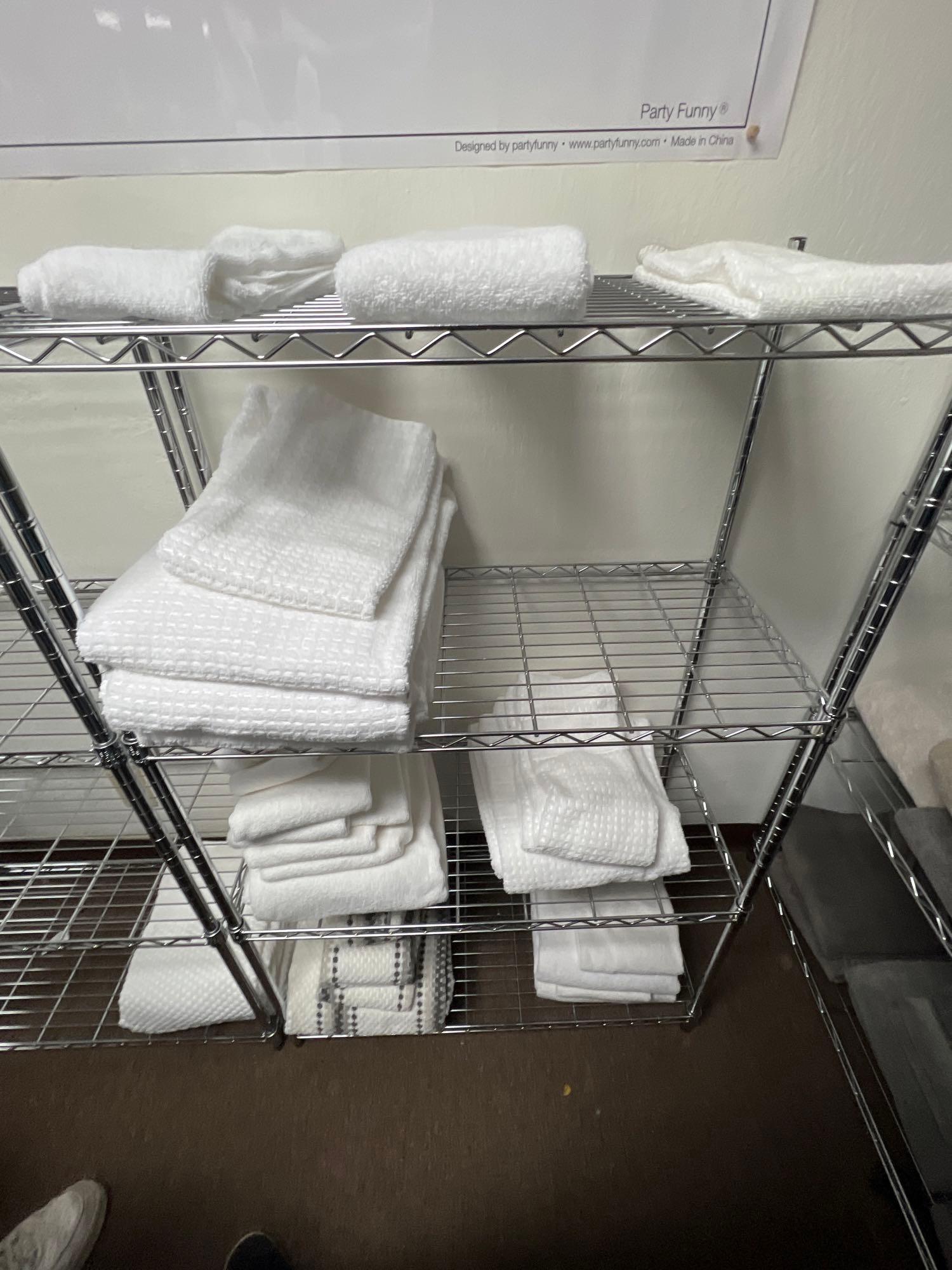 Lot White Towels & Hand Towels: Lot White Towels & Hand Towels This will be a two (2) day sale Wed & Thr Jan 18th & 19th. Online only. Online only.All items sold as is where is. There are No guarantees to functionality, condition, o