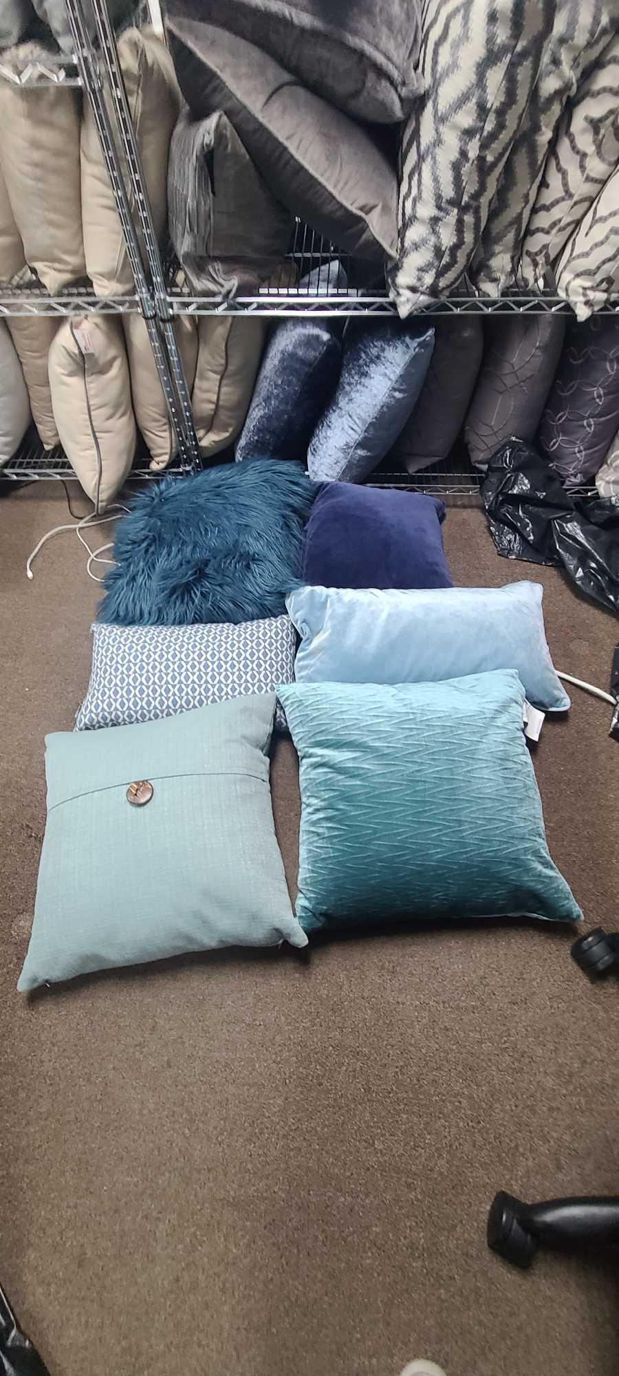 Lot 6 Blue Throw Pillows (1 of 1)