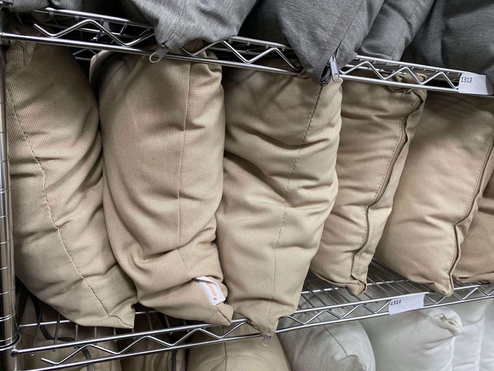 8 Tan & Beige Indoor Outdoor Throw Pillows. (1 of 4)