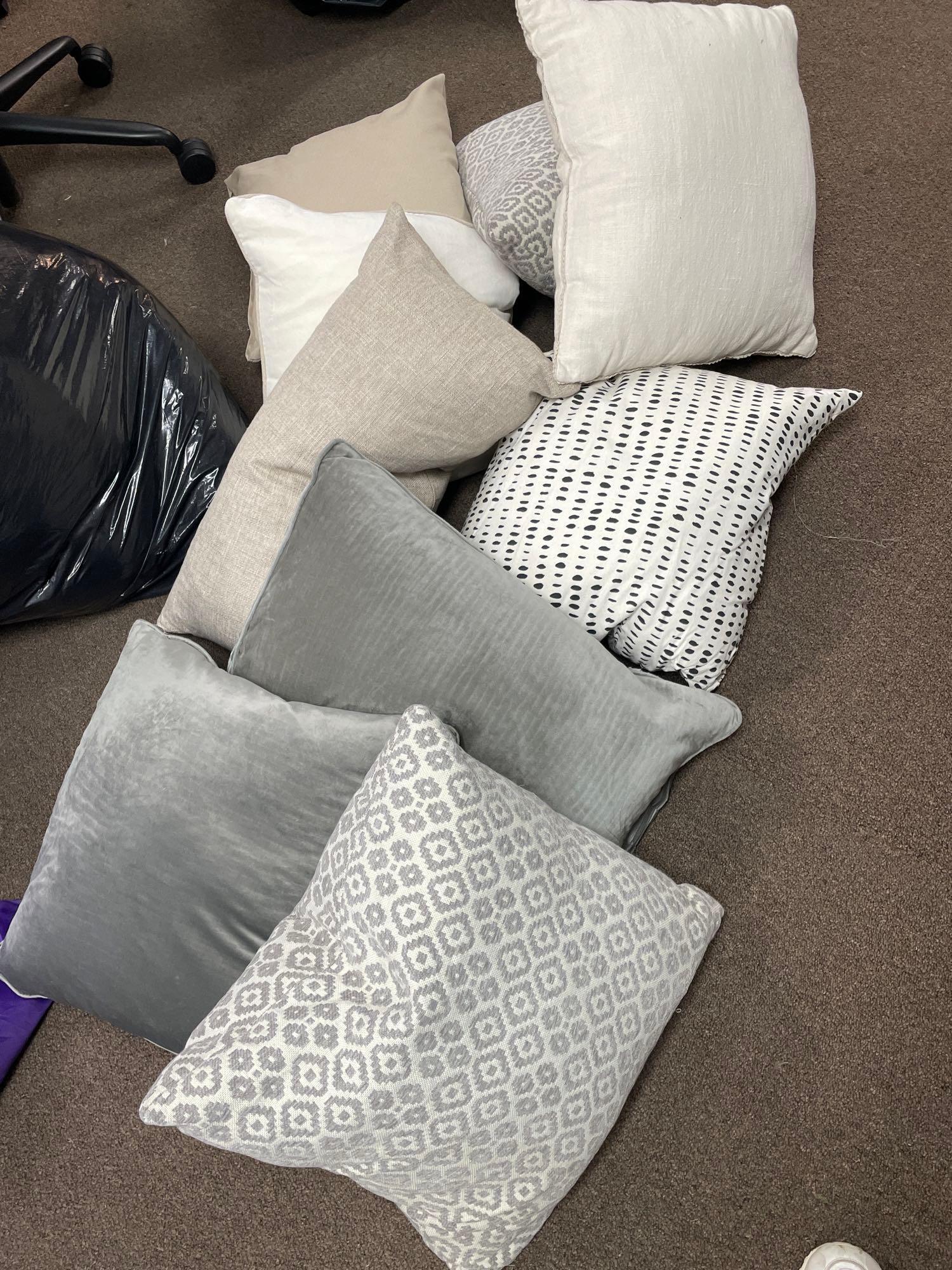 9 Throw Pillows (1 of 2)