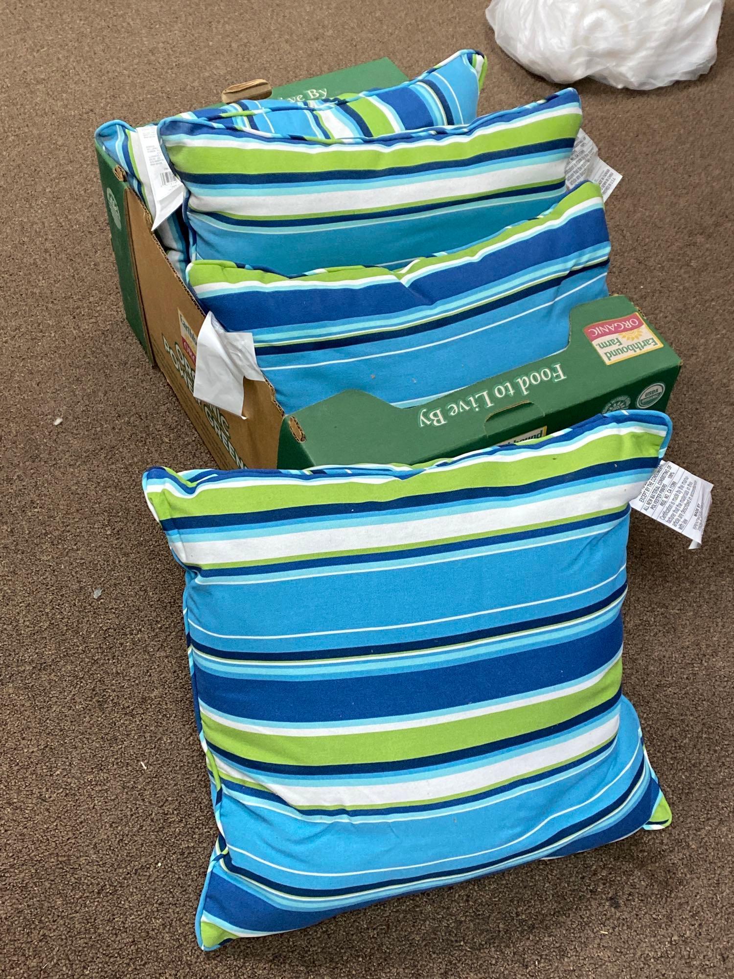Set 4 Green & Blue Indoor/Outdoor Pillows: Set 4 green & blue indoor/outdoor pillows This will be a two (2) day sale Wed & Thr Jan 18th & 19th. Online only. Online only.All items sold as is where is. There are No guarantees to functionality, c