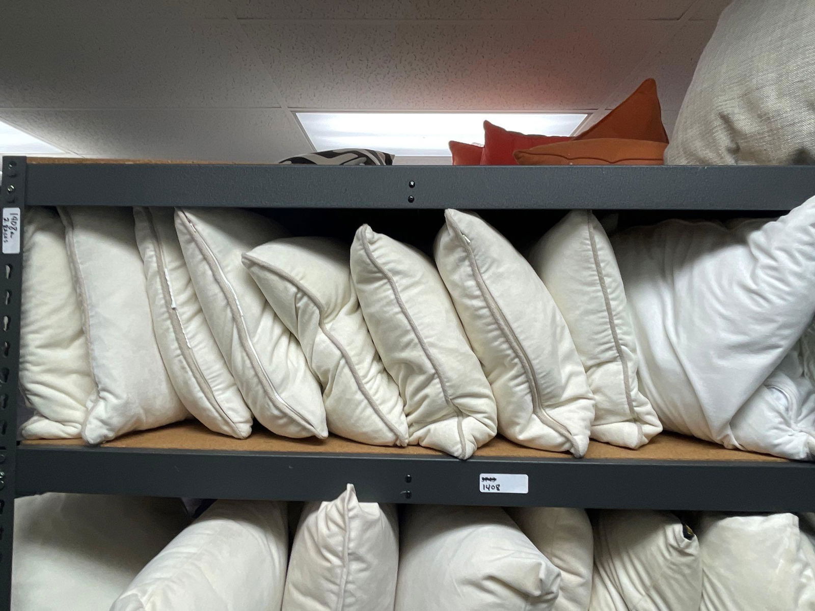 Lot Off White, White Throw Pillows, Including Down €“ Filled (1 of 1)