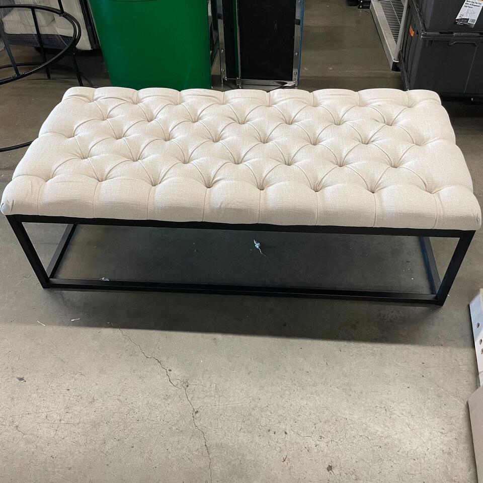 Diamond Sofa Tufted Mateo Bench (1 of 4)