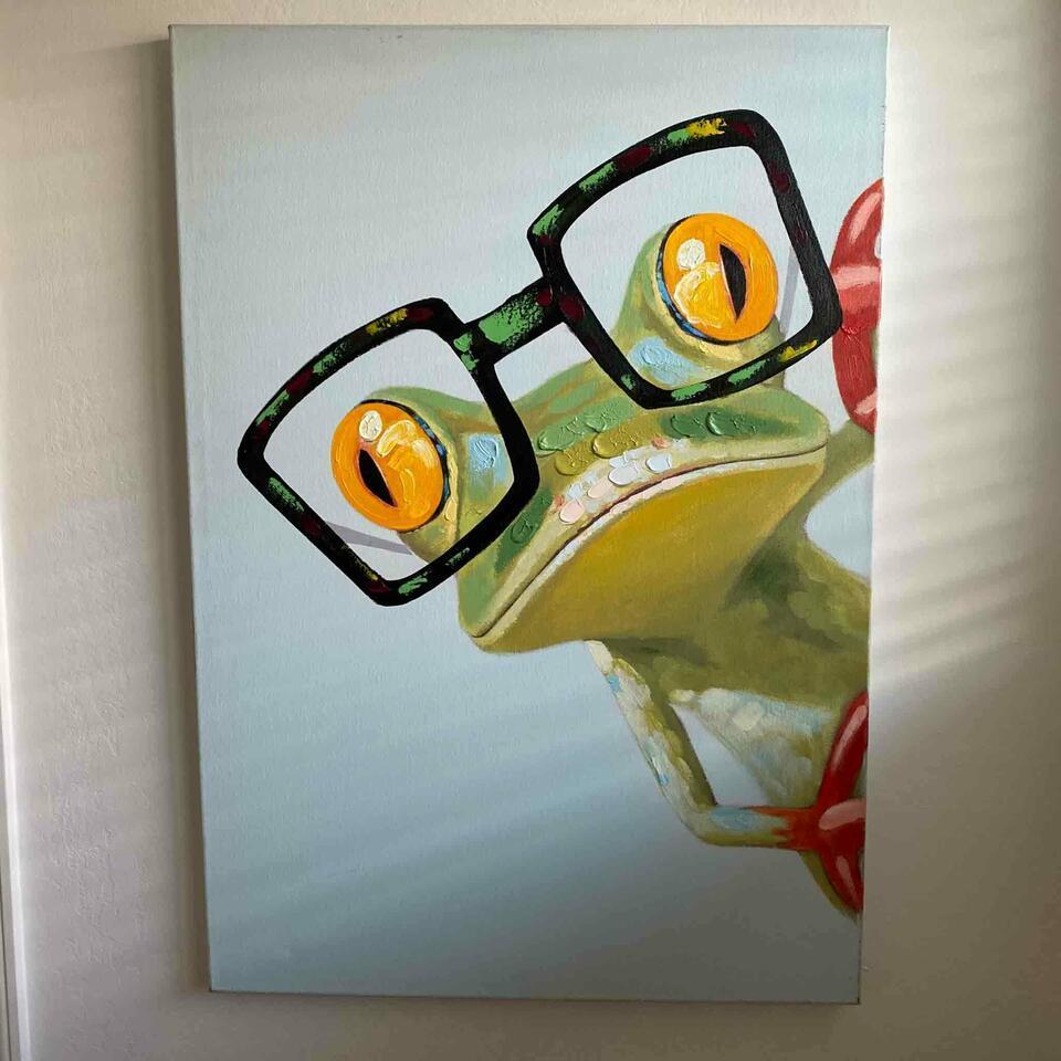 Gecko With Glasses: Gecko with Glasses This will be a two (2) day sale Wed & Thr Jan 18th & 19th. Online only. Online only.All items sold as is where is. There are No guarantees to functionality, condition, or fitness fo