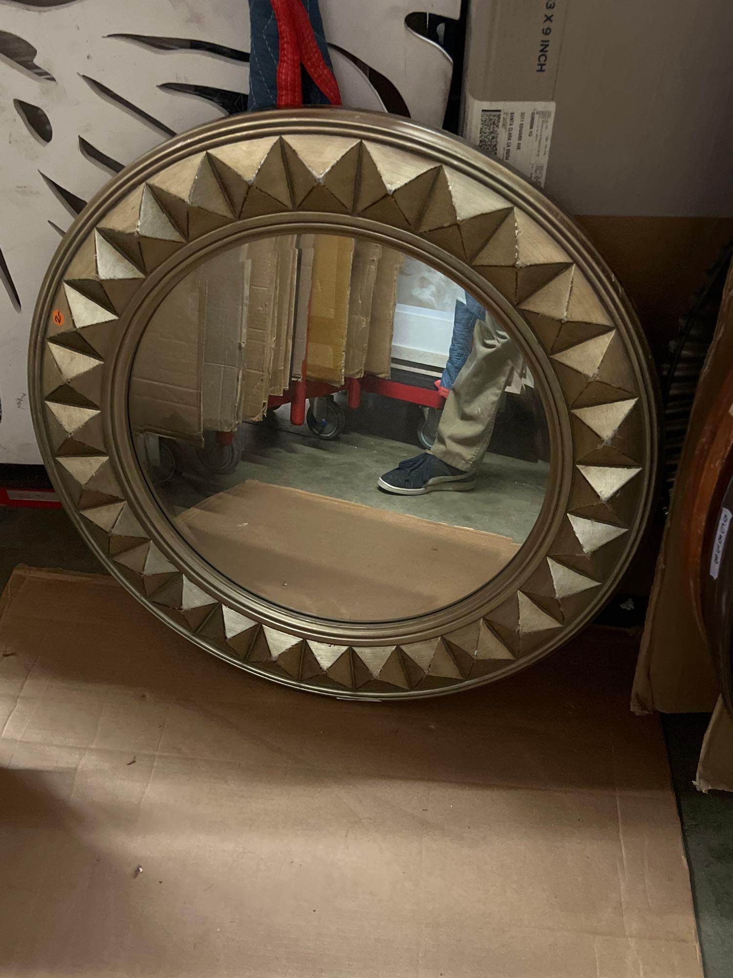 Round Decorative Wall Mirror (1 of 1)