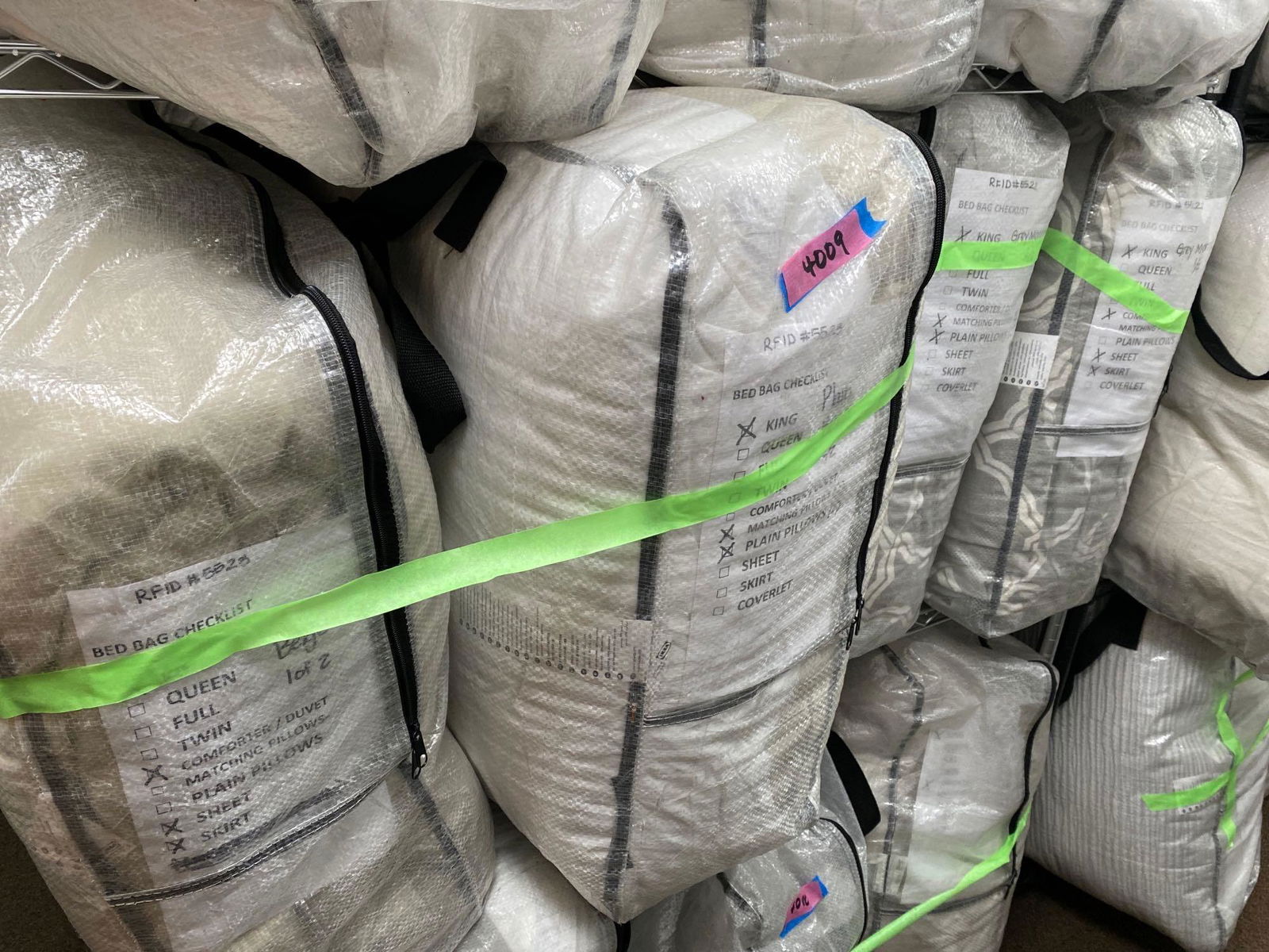 4 Bagged Bedding Sets, King (1 of 1)