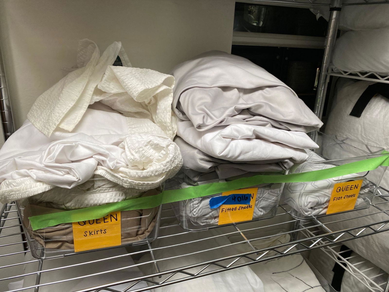 Lot Of Queen Sized Bed Linens (1 of 3)