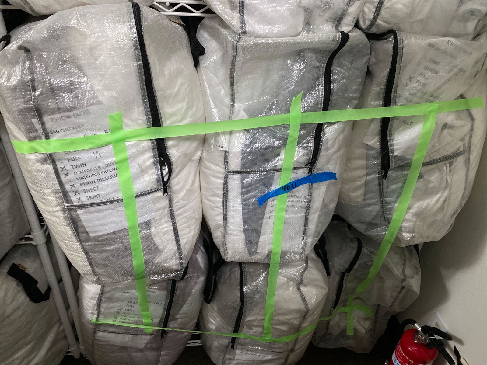 6 Twin Sized Bagged Bedding Sets (1 of 1)