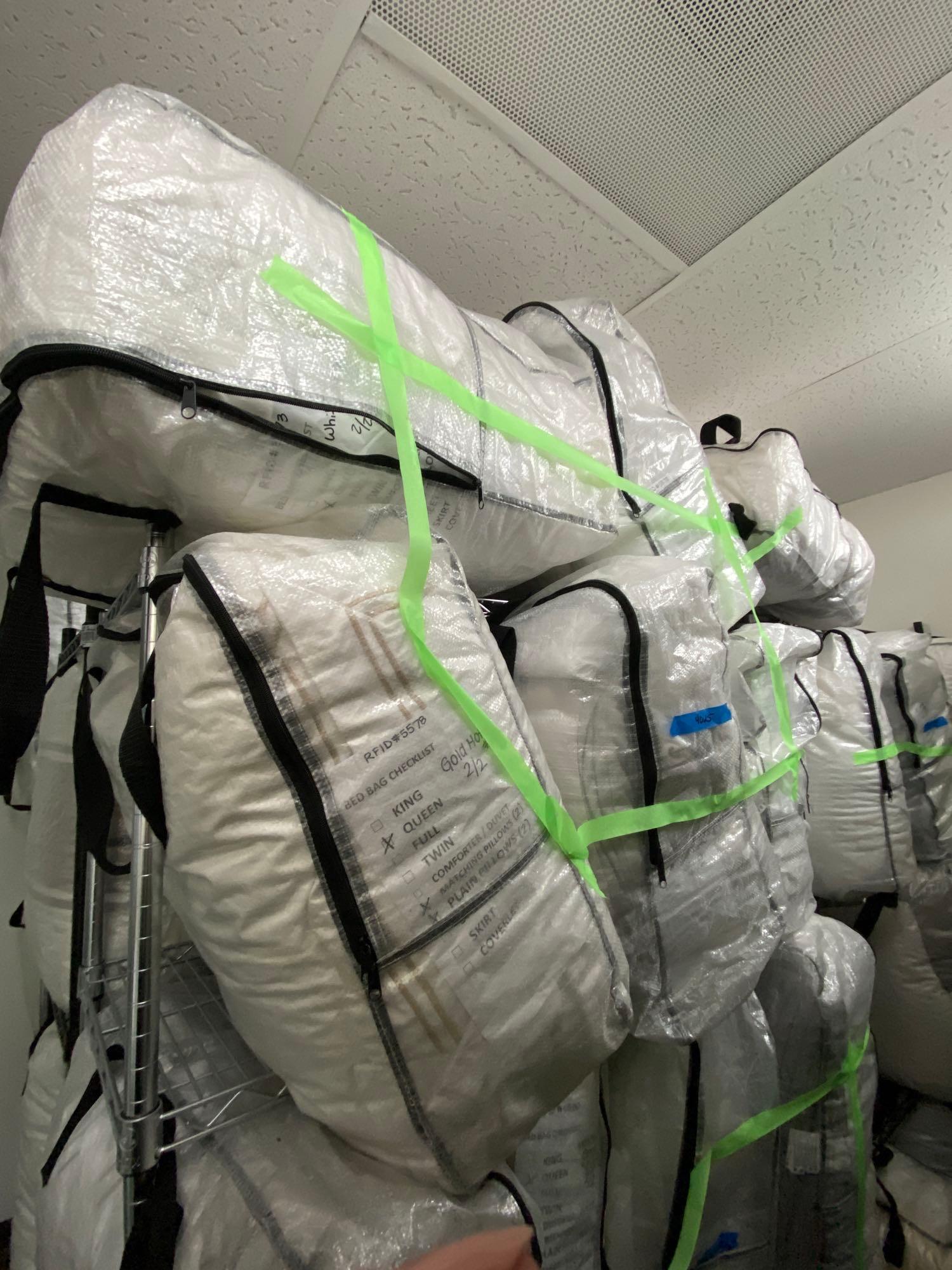 Six Queen Sized Bedding Sets (1 of 1)