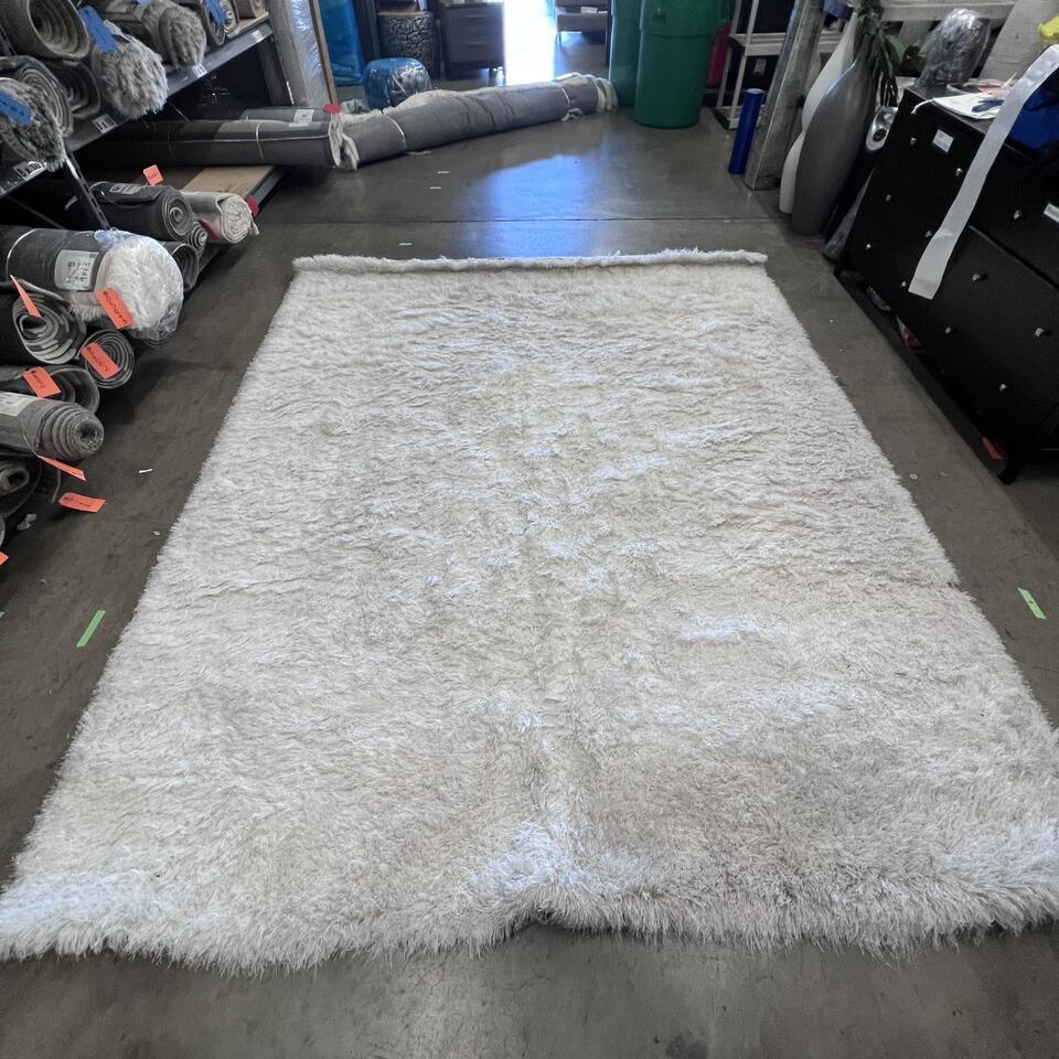 Dalyn White 8x10 Shag Rug (1 of 2)
