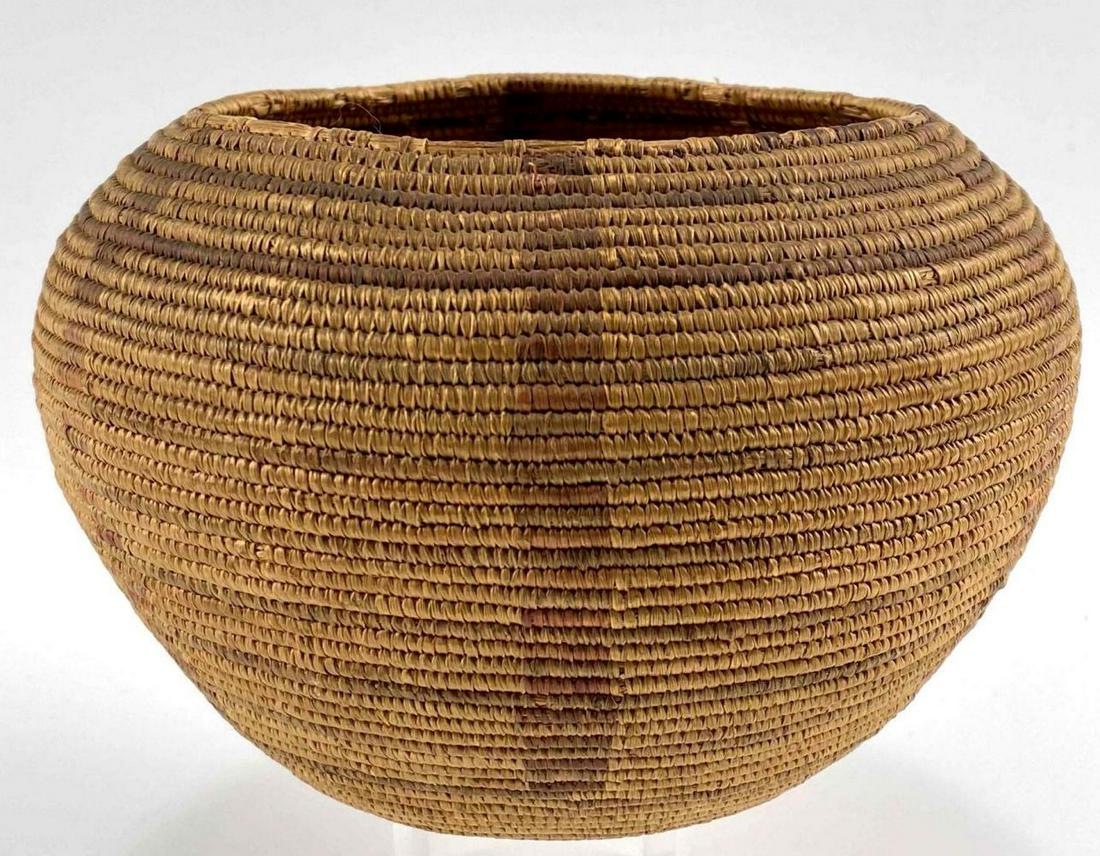 Antique Native American Basket, Possibly Inuit (1 of 20)
