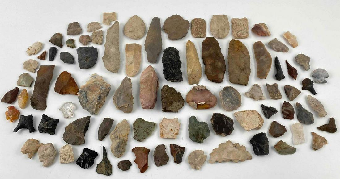 Large Lot Of Native American Stone Arrowheads (1 of 16)