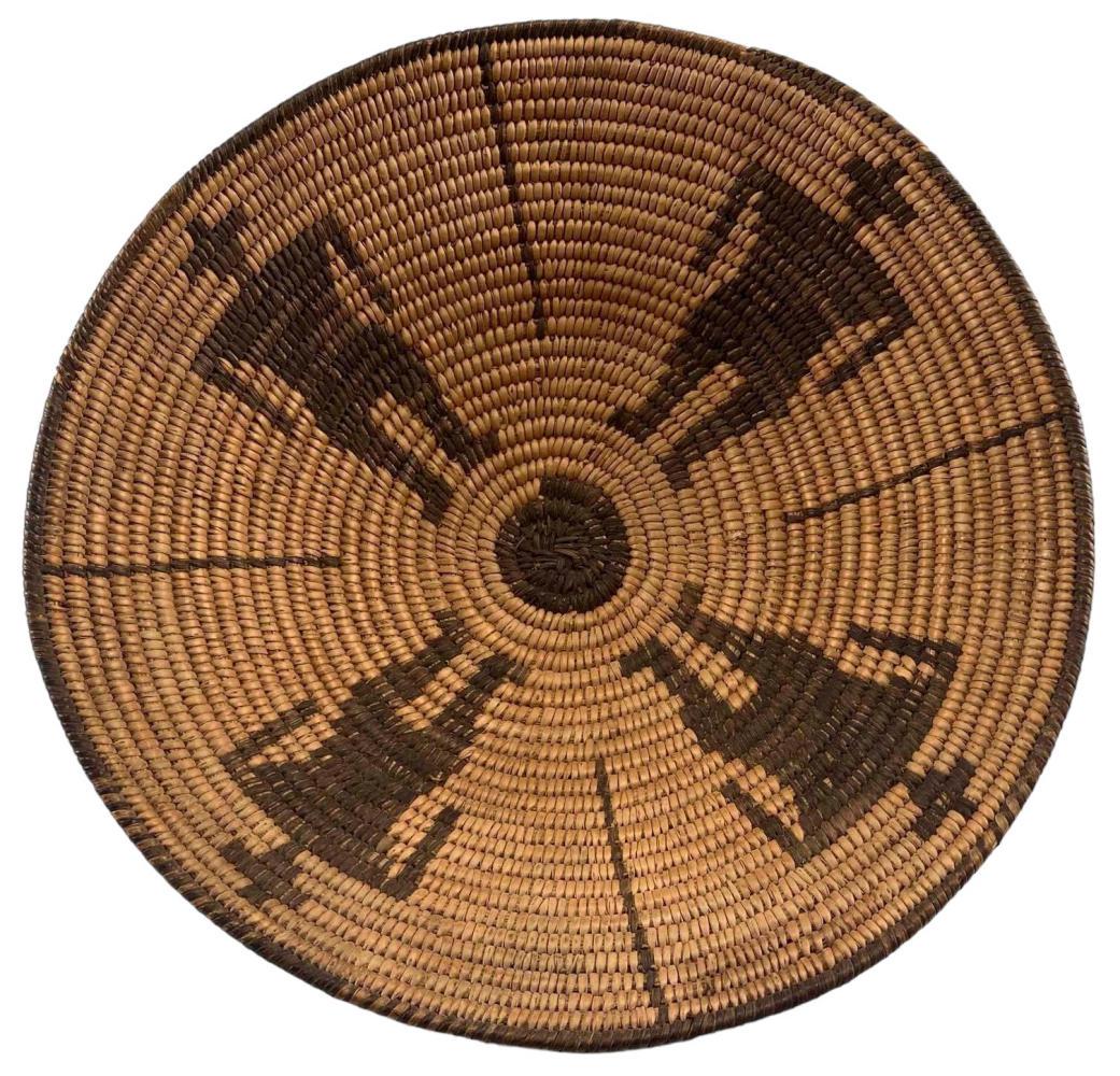 Native American Pima Basket With Geometric Figural Motif (1 of 17)