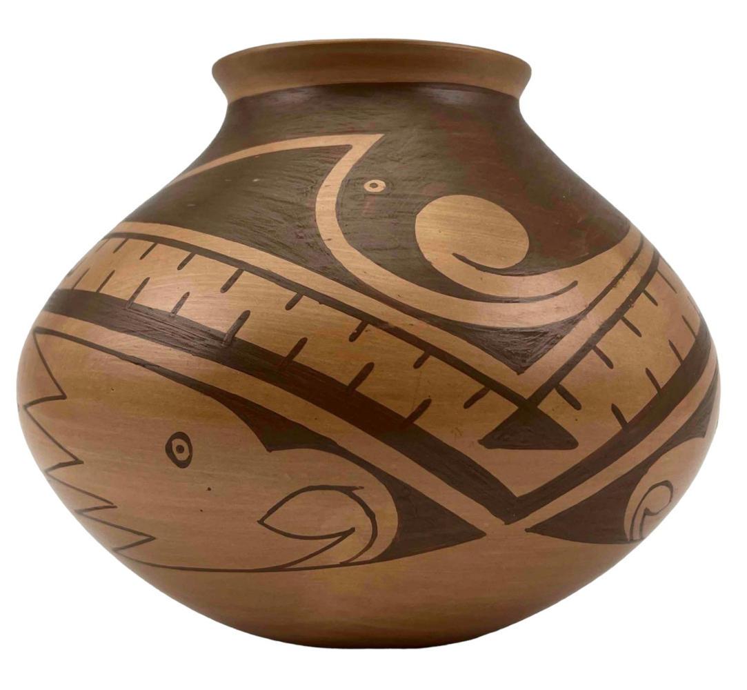 Sabino Villalba, Mata Ortiz Native American Pottery Pot (1 of 12)