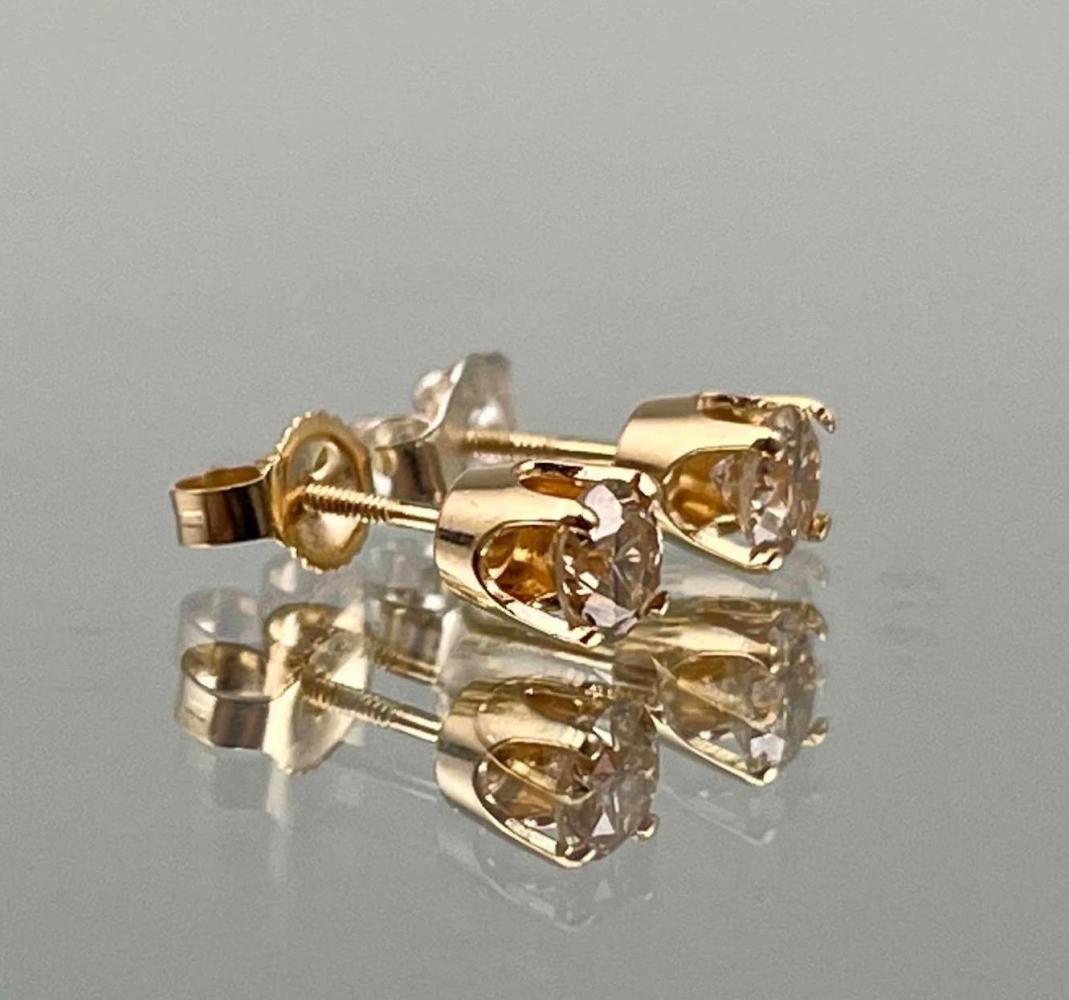 14K Diamond Stud Earrings (1 of 5)