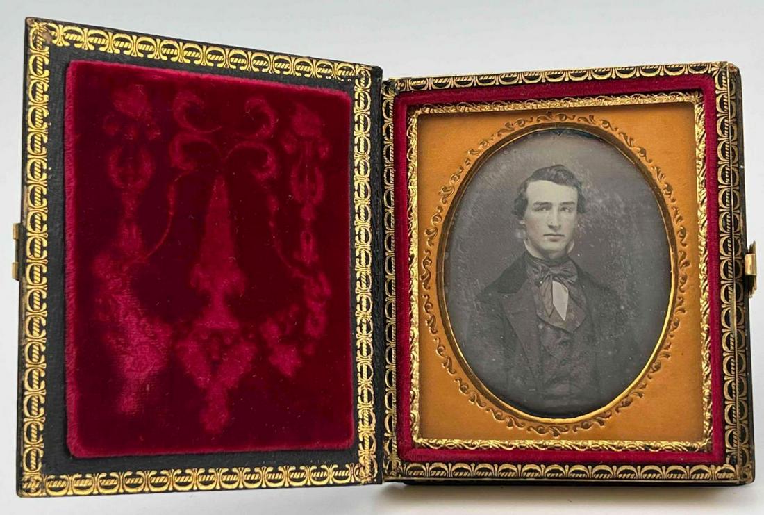 Antique Daguerrotype In Ornate Gilt & Mother Of Pearl Case (1 of 18)