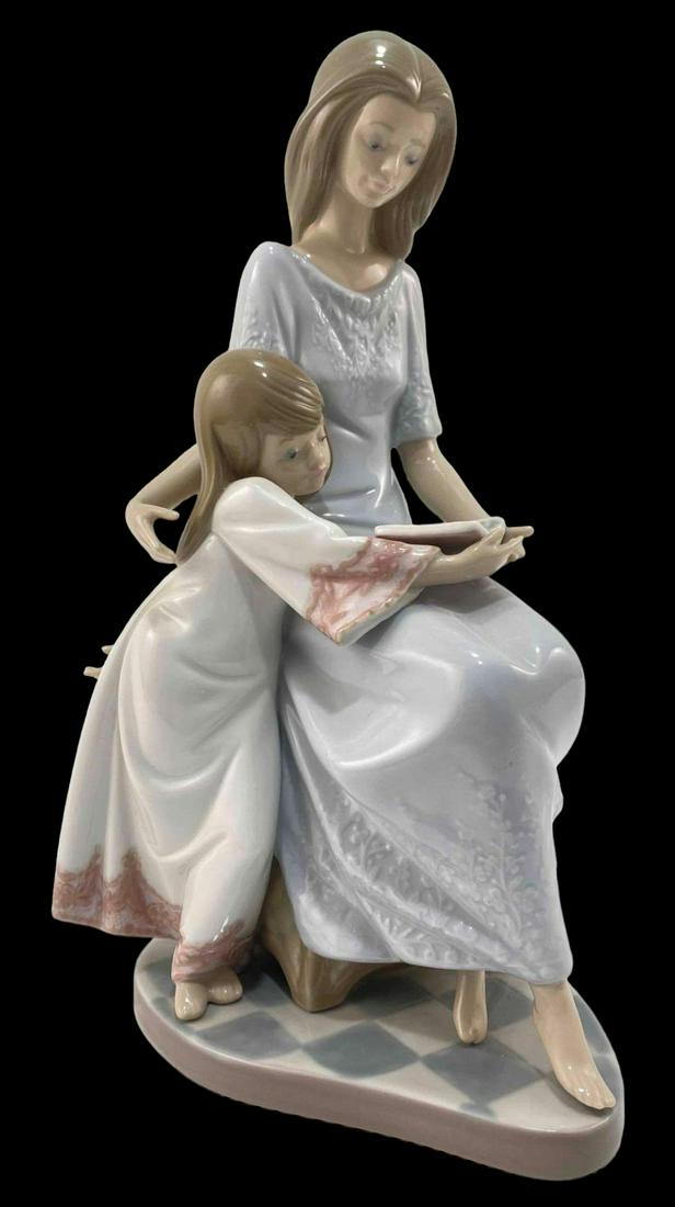 Large Signed Lladro Porcelain Figure, "Bedtime Story" (1 of 12)