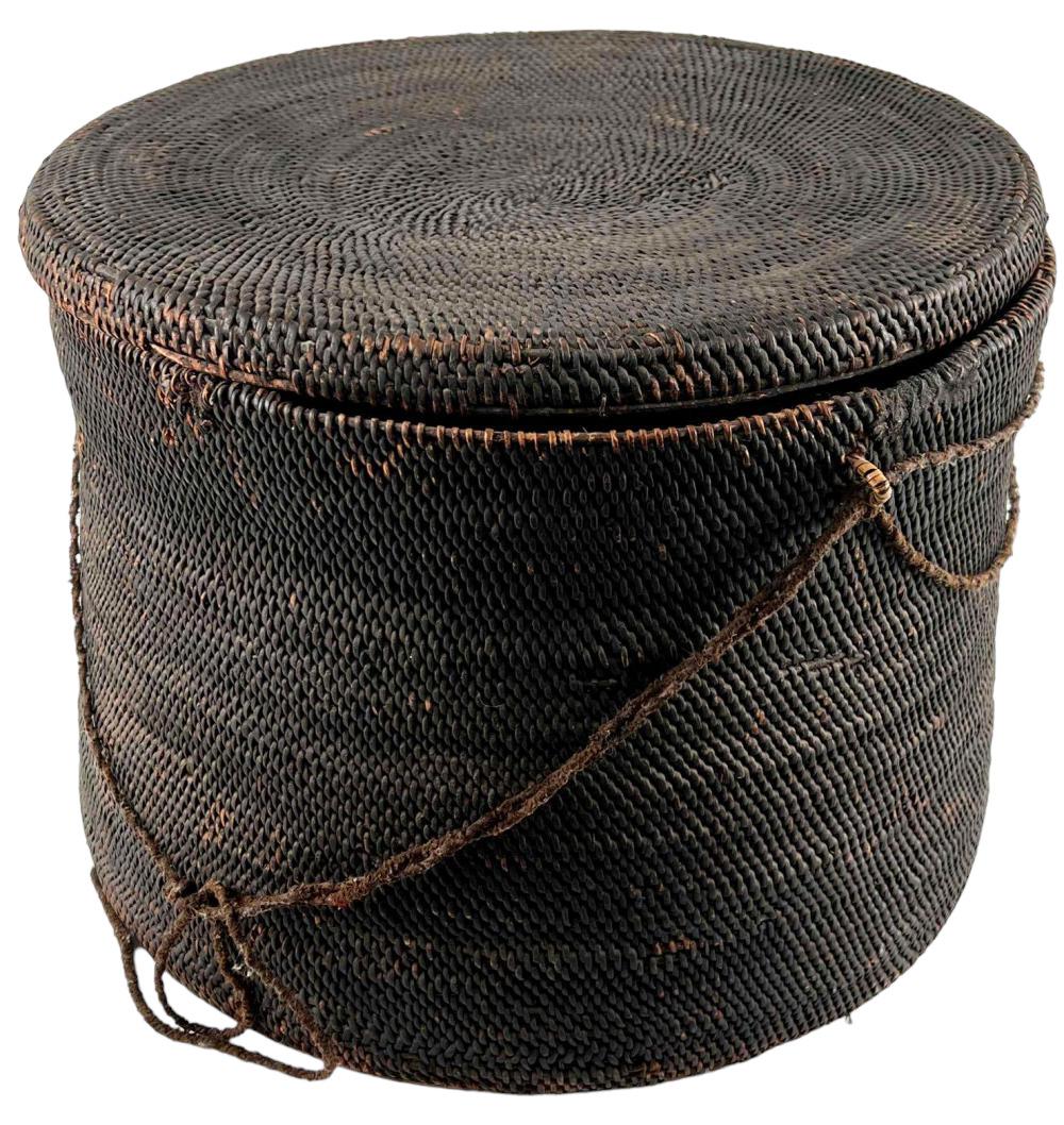 Large Lidded  Southeast Asian Woven Basket (1 of 19)
