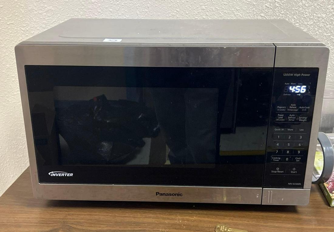 Panasonic Microwave (1 of 1)