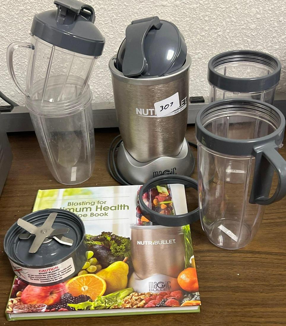 Magic Bullet With Recipe Book And Assorted Cups (1 of 1)