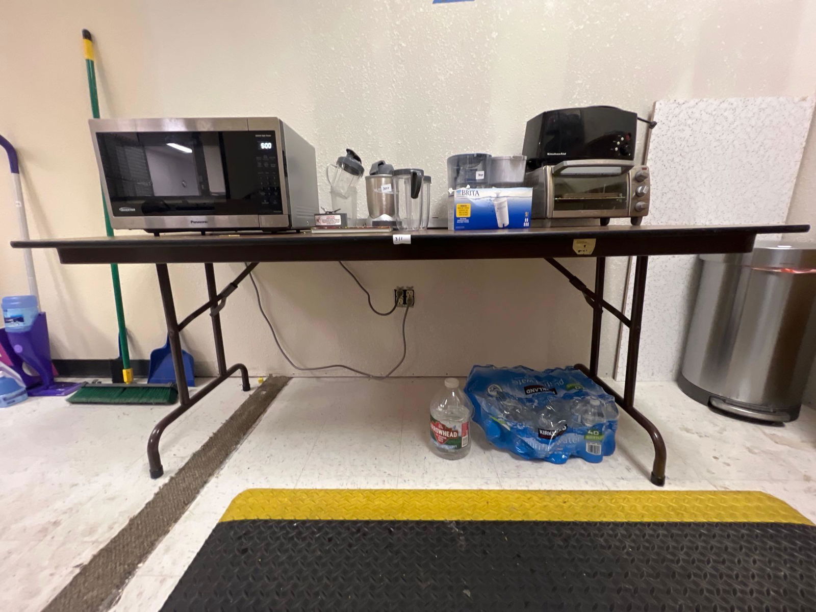 Wooden Folding Table (1 of 1)