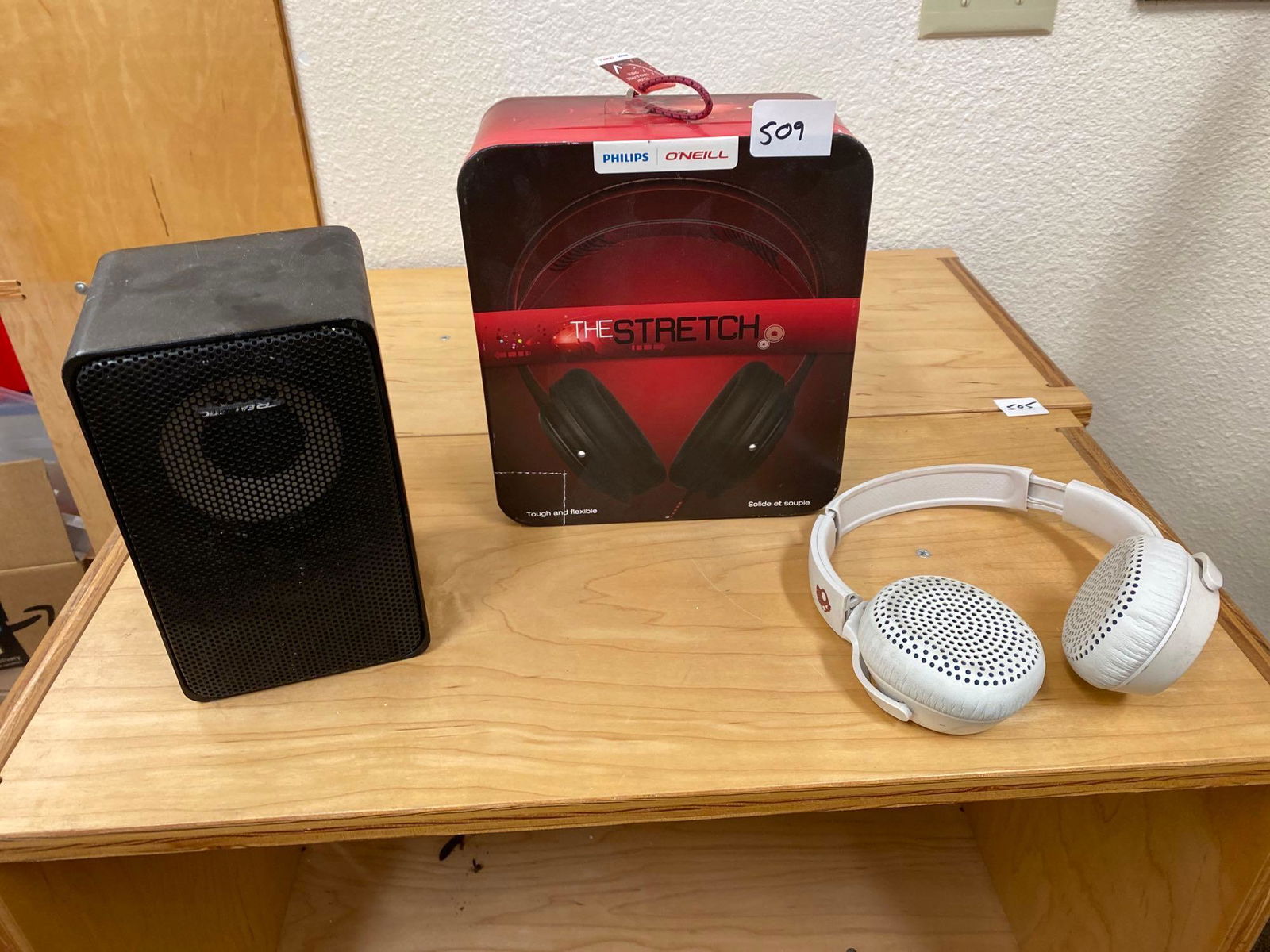 Two Pairs Of Headphones And Speaker (1 of 4)