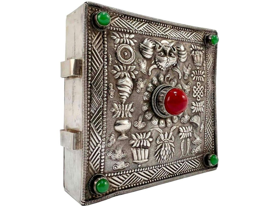 Tibetan Sterling Silver Gau Prayer Box (1 of 19)