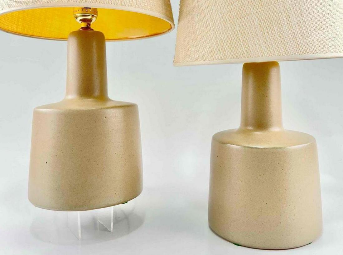 Pair of Marshall Studios Gordon and Jane Martz Ceramic Lamps (1 of 20)