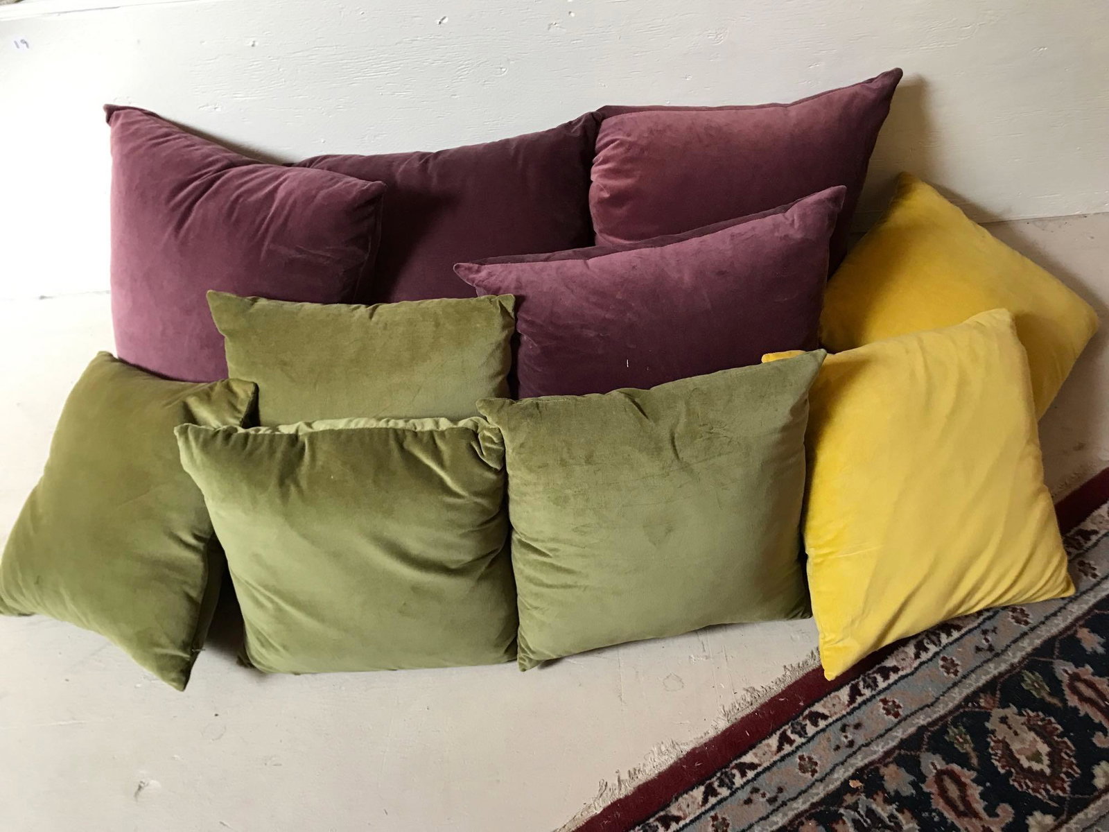 No Shipping Lot Of Green And Purple Velvet Throw Pillows: LOCAL PICK UP ONLY, WESTSIDE SANTA CRUZ, 95060 LOCAL PICK UP ONLY, WESTSIDE SANTA CRUZ, NO SHIPPING, Lot Of Green And Purple Velvet Throw Pillows NO SHIPPING AVAILABLE All items sold as is where is. T