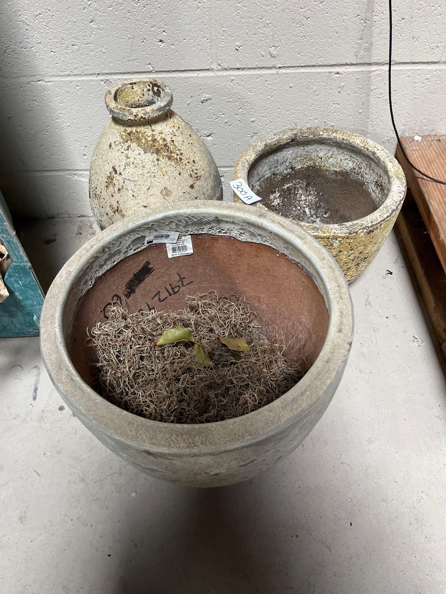 No Shipping  2 Ceramic Planter Pots & Vase (1 of 1)