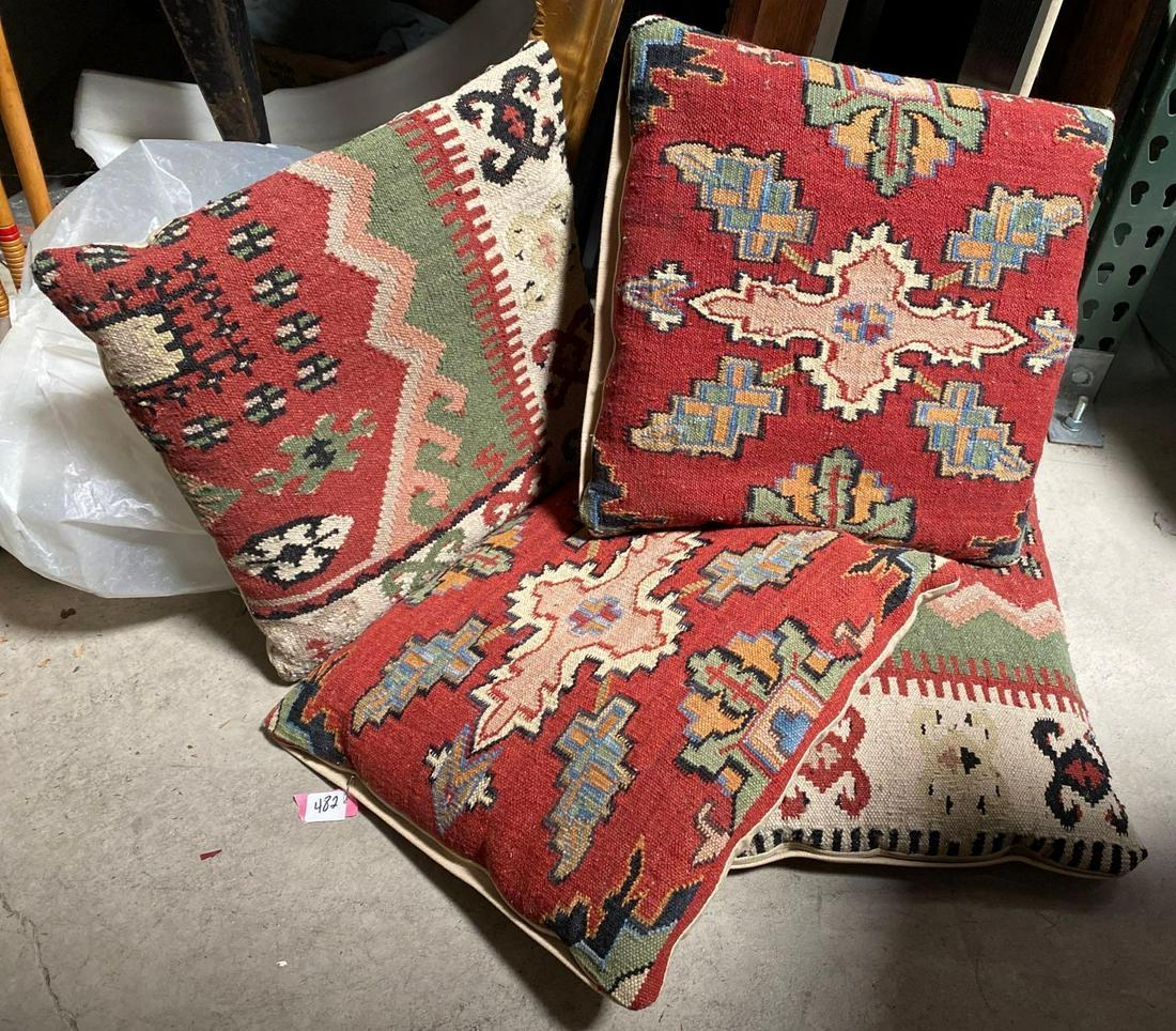 No Shipping  Four Pottery Barn Throw Pillows (1 of 5)