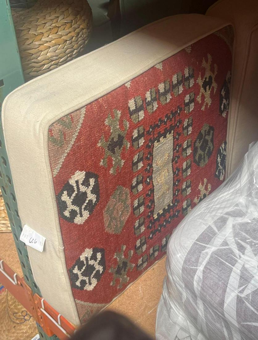 No Shipping Square Pottery Barn Pouf: LOCAL PICK UP ONLY, WESTSIDE SANTA CRUZ, 95060 LOCAL PICK UP ONLY, WESTSIDE SANTA CRUZ, 95605 NO SHIPPING, Square Pottery Barn Pouf NO SHIPPING AVAILABLE All items sold as is where is. There are No gu