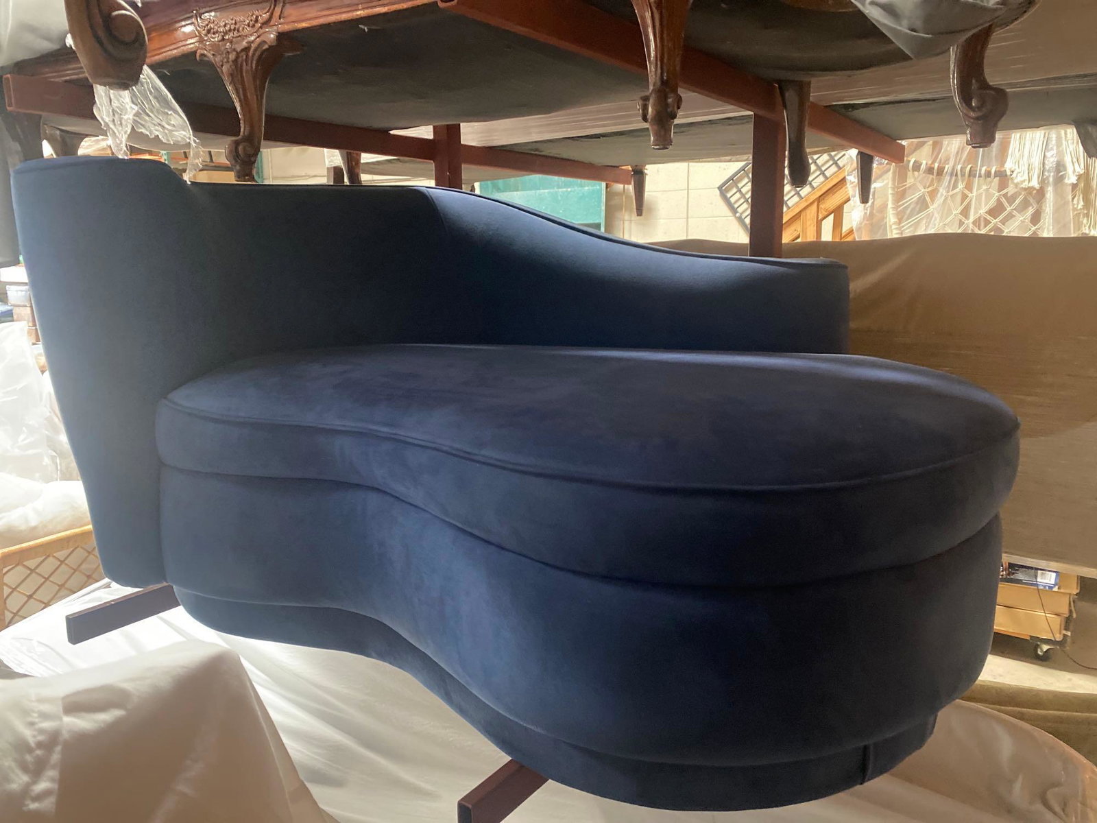 No Shipping Blue Chaise: LOCAL PICK UP ONLY, WESTSIDE SANTA CRUZ, 95060 LOCAL PICK UP ONLY, WESTSIDE SANTA CRUZ, 95622 NO SHIPPING, Ultra Suet Blue Chaise NO SHIPPING AVAILABLE All items sold as is where is. There are No guar