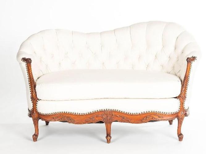 No Shipping Vintage Natural Linen Settee: LOCAL PICK UP ONLY, WESTSIDE SANTA CRUZ, 95060 LOCAL PICK UP ONLY, WESTSIDE SANTA CRUZ, 95652 NO SHIPPING, Vintage Natural Linen Settee NO SHIPPING AVAILABLE All items sold as is where is. There are N