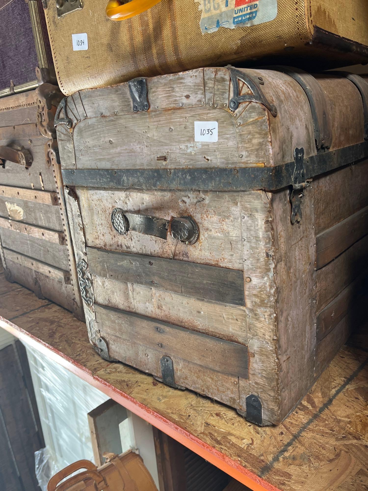No Shipping  Vintage Trunk (1 of 2)