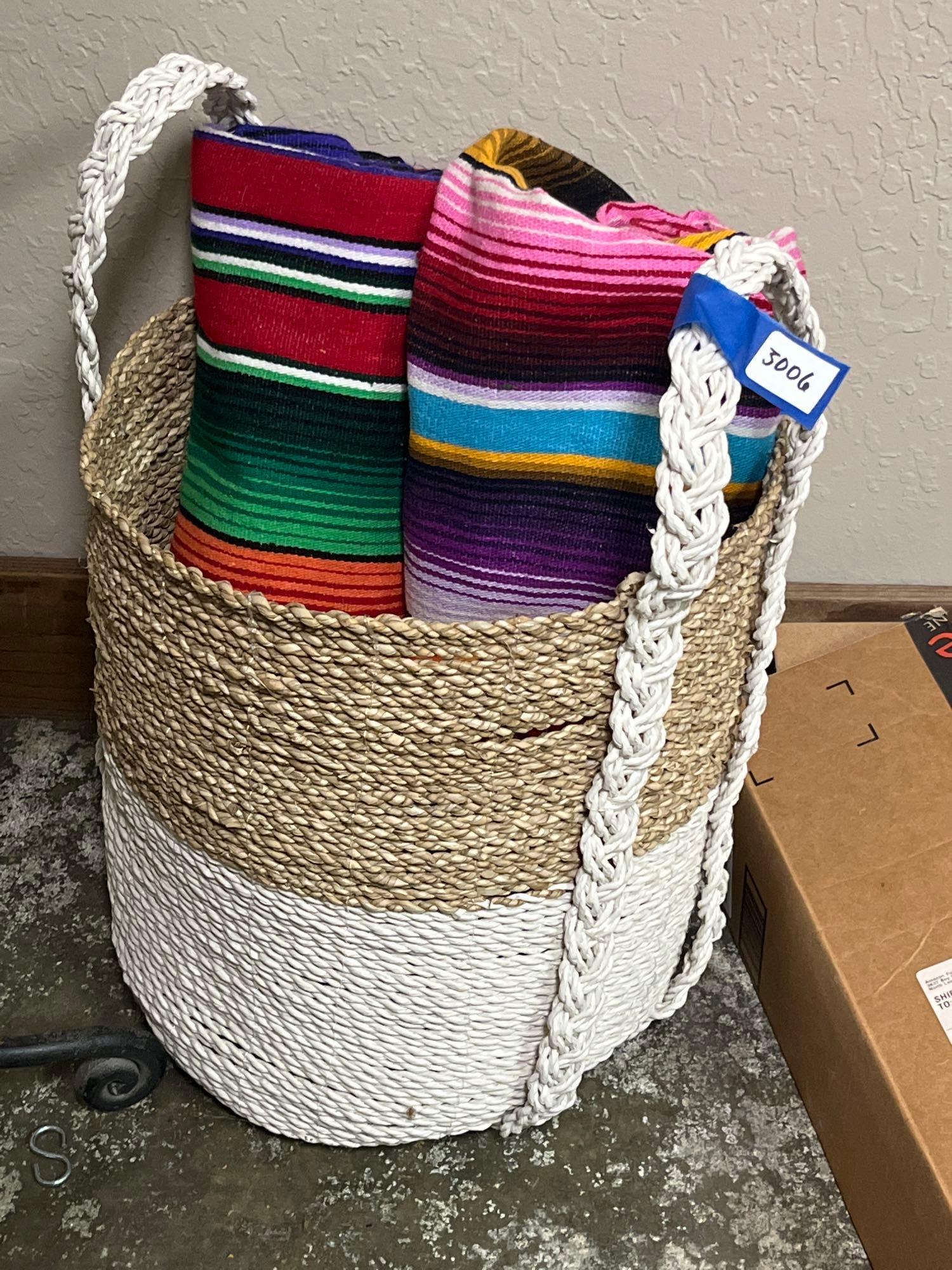 No Shipping  Basket With Two Colorful Blankets (1 of 4)