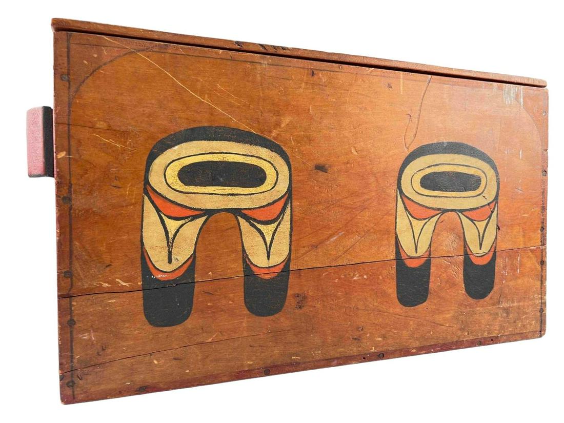 Large Older Tligit or Haida Cedar Painted Chest (1 of 20)