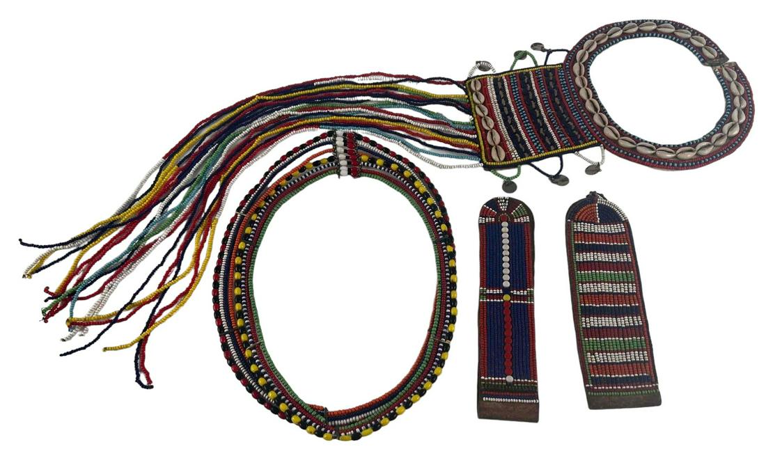 Lot Of African Beaded Items & Necklaces (1 of 12)