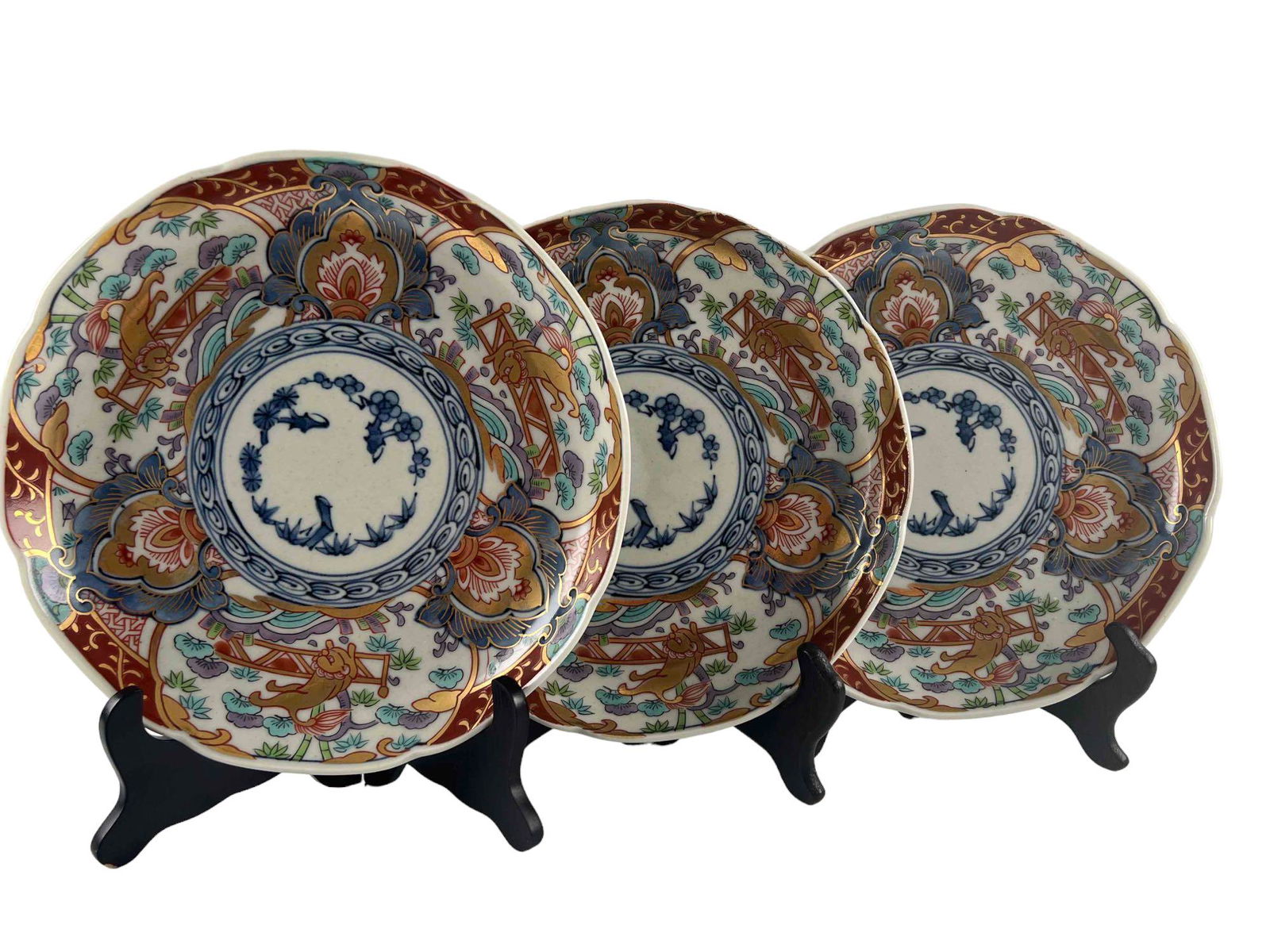 3 Imari Japanese Shishi Lion Plates (1 of 12)