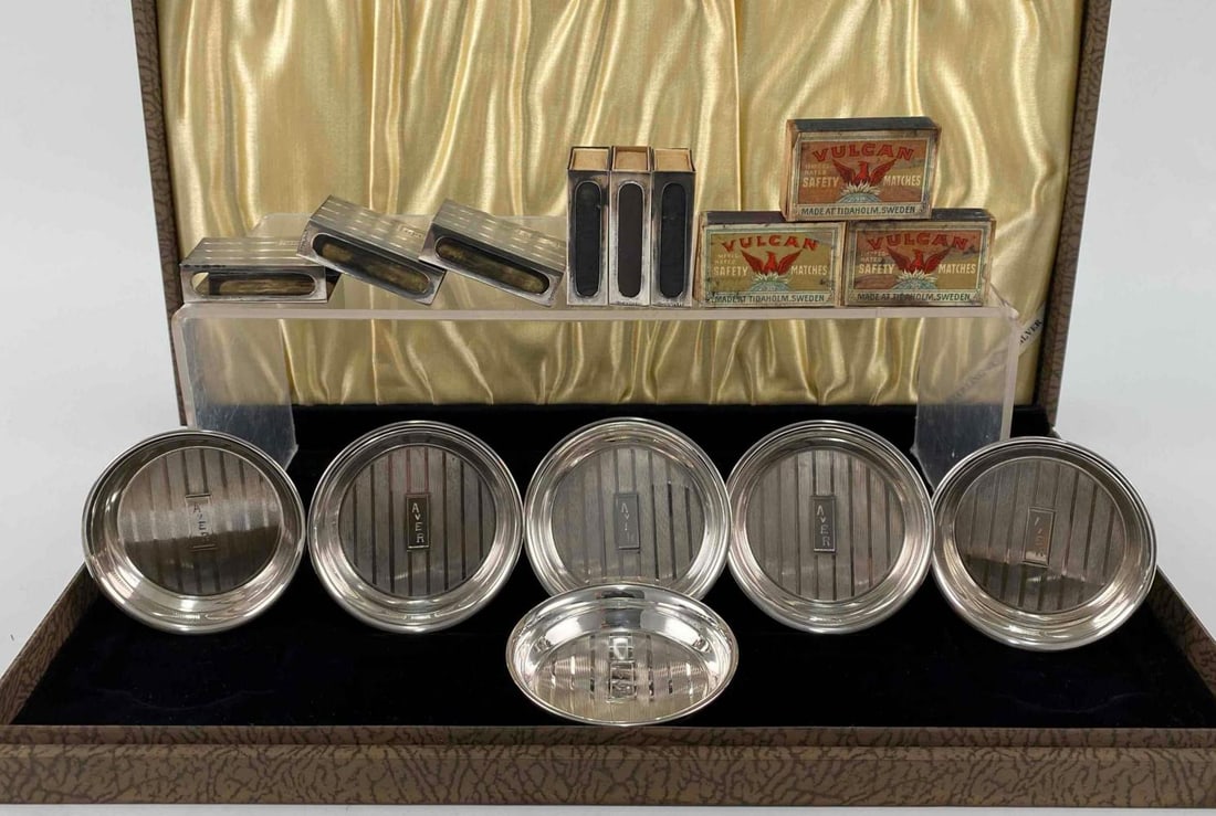 Set Of Sterling Silver Art Deco Matchbox Cases And Ashtrays (1 of 18)