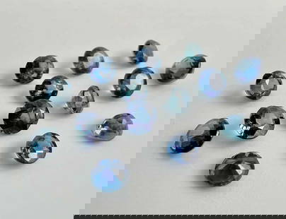 14 Loose Blue Sapphires: 14 Loose Blue Sapphires. Largest Approximately 2.7mm. Smallest Approximately 2.2mm. ALL CREDIT CARDS WILL BE MANUALLY VERIFIED PRIOR TO SHIPMENT.