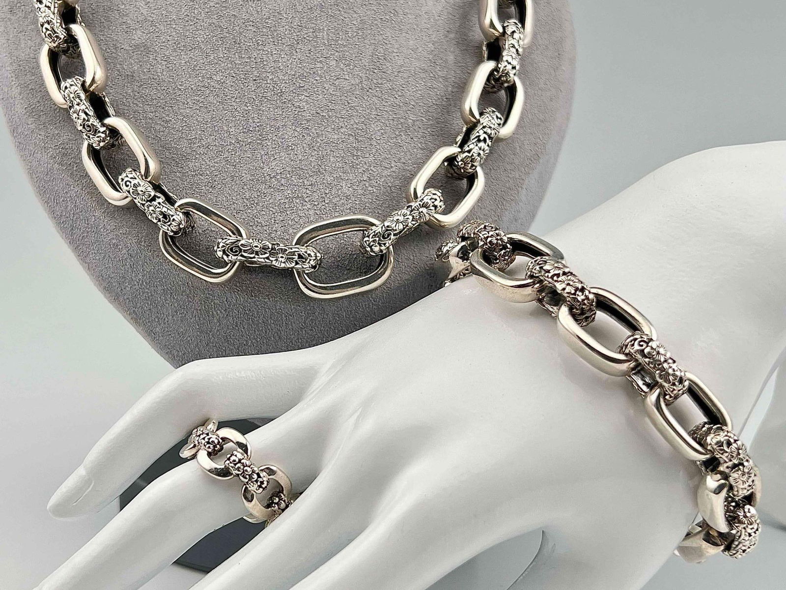 Sterling Silver Necklace Bracelet & Ring Set (1 of 18)