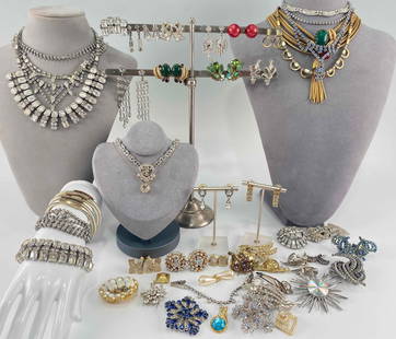 Costume Jewelry Lot, Many Vintage Rhinestones: Costume Jewelry Lot, Many Vintage Rhinestones. Includes necklaces, bracelets, brooches, earrings, and sweater clip. Largest necklace 15.5L x 4.25W in. Smallest pendant 0.5L x 0.5W in. All measurements